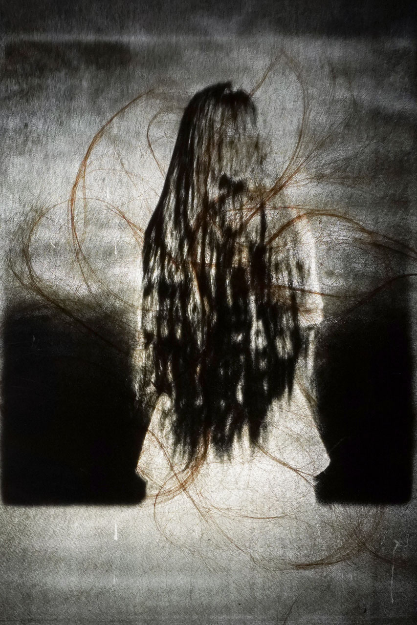 André Werner, Her Hair I, 75 x 50 cm, 2022 Fine Art print on Arches cotton rag 310, 100 x 70 cm (framed),